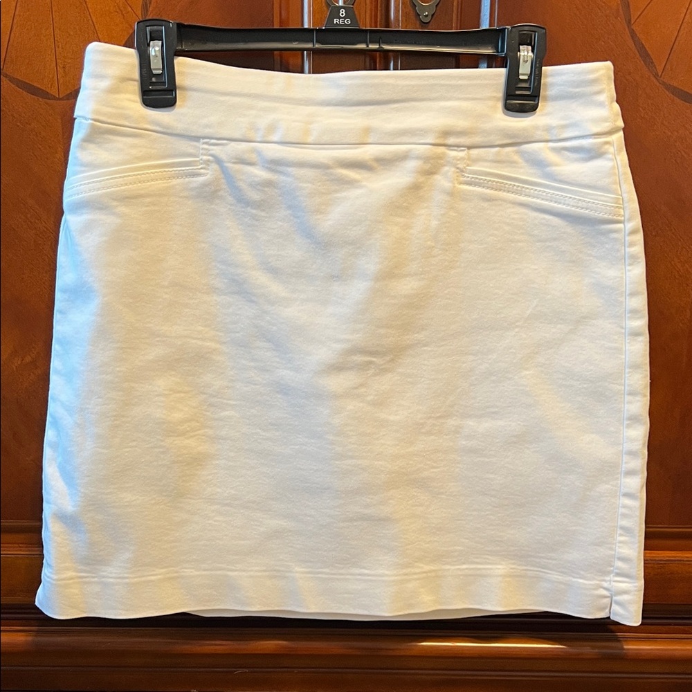Croft and Barrow White Pull-on Golf Skort